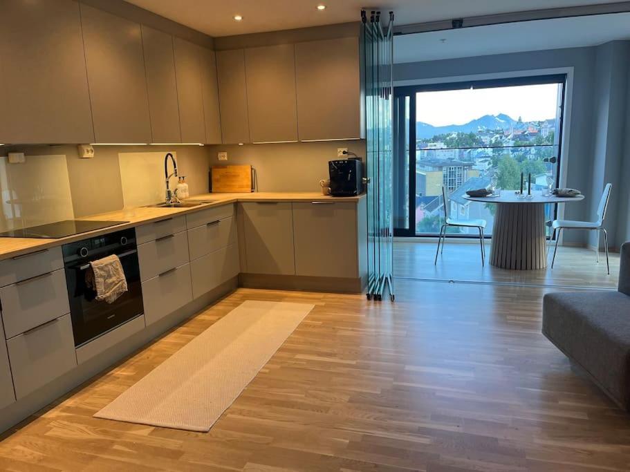 City Center 7Th Floor Apartement With Beautiful View Tromso Exterior photo
